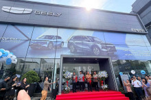 Geely Siap Tarung di Segmen Pasar NEV, Pasang Target 80 Dealer