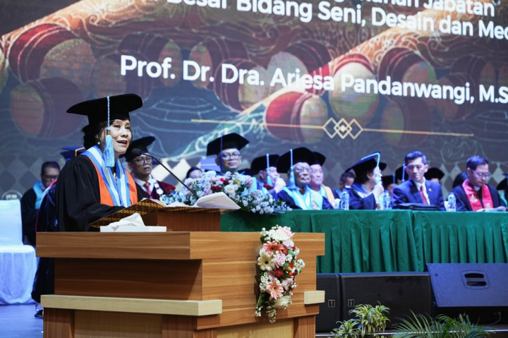 UK Maranatha Kukuhkan Guru Besar Seni Pertama, Masuk 3 Besar Kampus Terbanyak Profesor di Jabar-Banten