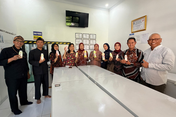 Kemenperin Tinjau Perkembangan IKM Olahan Susu di Bogor