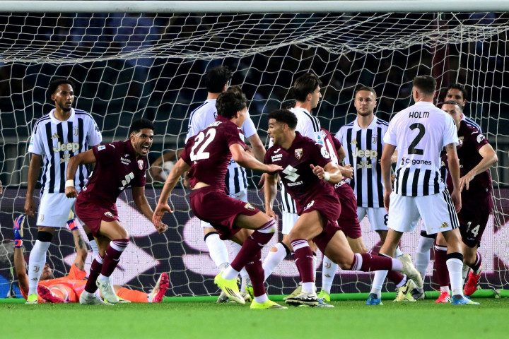 Hasil Torino vs Juventus 2-2: Diwarnai Bentrokan Ultras, Bianconeri Gagal ke Liga Champions