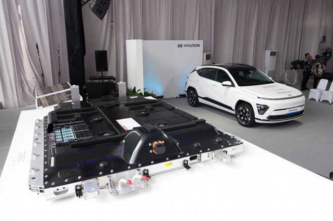 Hyundai kemudian memastikan akan menggunakan baterai yang dihasilkan oleh pabrik milik PT HLI Green Power. Doni