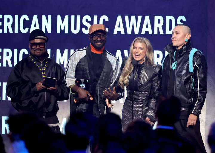 Fergie Reuni dengan Black Eyed Peas di American Music Awards 2026