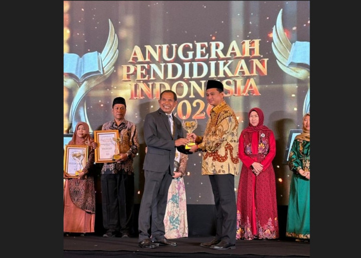 Darul Amanah Kendal Raih Penghargaan Digitalisasi Pesantren Terbaik di Indonesia