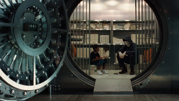 5 Rekomendasi Film Perampokan Bank yang Seru, Penuh Ketegangan dan Plot Twist