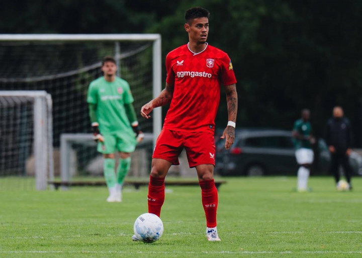 FC Twente Resmi Perpanjang Kontrak Mees Hilgers hingga 2027