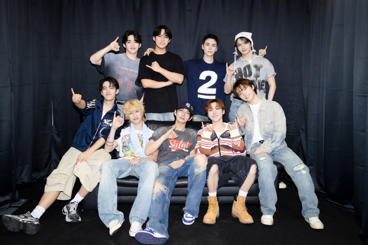 SEVENTEEN Rayakan <i>Anniversary</i> ke-11 dengan Donasi untuk