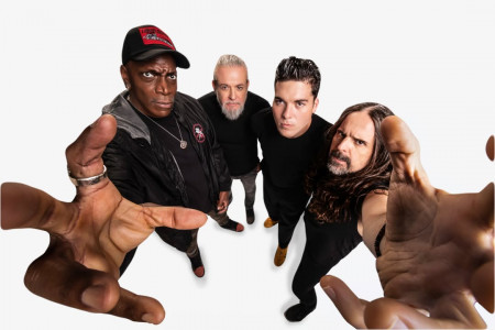 Sepultura Gelar Konser Perpisahan di Brasil Tanpa Cavalera Bersaudara