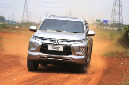 Mau Beli Mitsubishi Pajero Sport? Cek Dulu Pajak Tahunannya