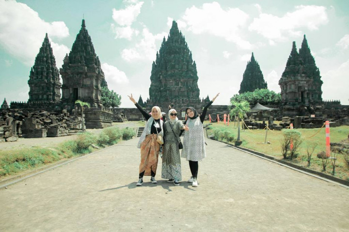 Kuy Vacation! Menpar Udah Cek Prambanan & Stasiun Tugu, Siap Buat Liburan!