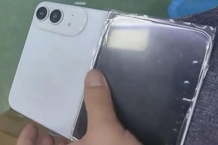 Dummy iPhone Fold Berwarna Putih Muncul ke Publik, Bocorkan Desain Ponsel Lipat Pertama Apple