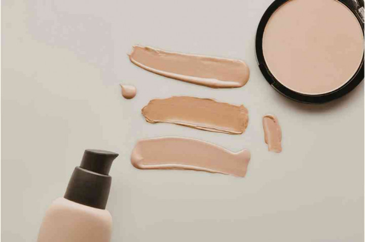 Complexion Sat-Set! 5 Powder Foundation Ini Bikin Wajah Auto Flawless