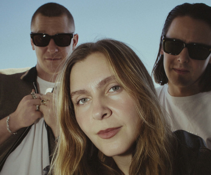 Jungle Hadirkan Single 