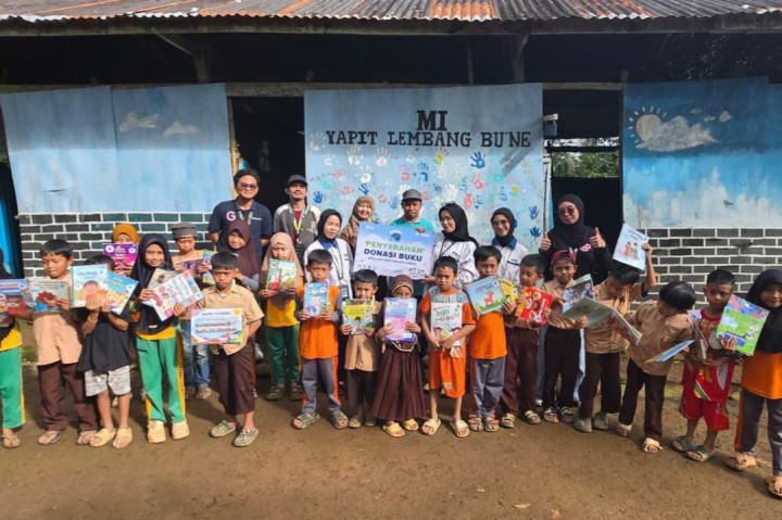Dari Halaman Buku Tumbuh Harapan Baru Anak-anak di Pedalaman