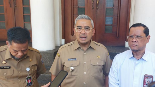 Wali Kota Bandung, Muhammad Farhan (tengah). Foto: dok. Metrotvnews.com Roni K.