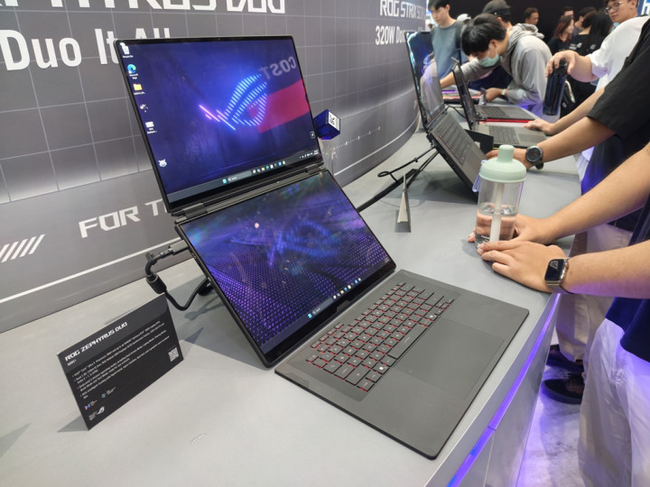 Asus ROG Zephyrus Duo 2026 Meluncur, Laptop Gaming Dua Layar OLED 3K dengan RTX 5090