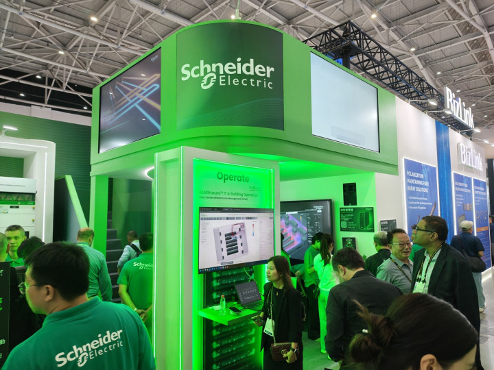 Schneider Electric Beber Strategi Kelola Energi Menuju Era AI Berkelanjutan