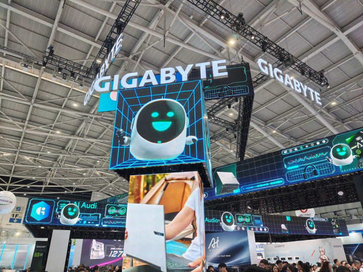 Gigabyte Pamer PC AI Futuristis, dari RTX 5090 hingga Laptop X3D Tertipis