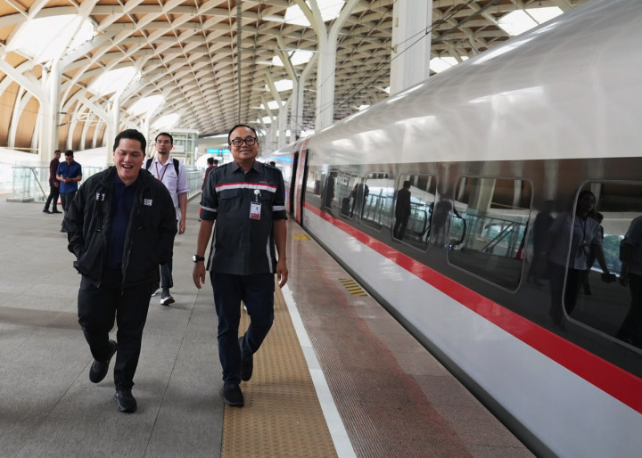 Erick Thohir Ungkap Alasan Naik Whoosh untuk Dukung Timnas Putri di Bandung