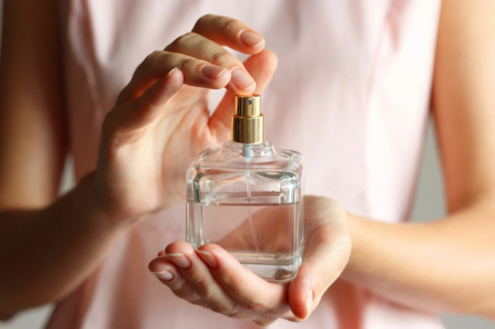 Cuaca Panas Gini, 5 Parfum Ini Justru Makin Enak Dicium!