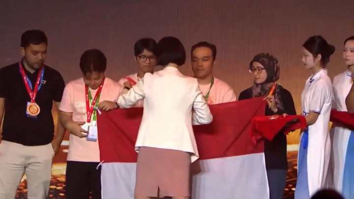Sapu Bersih 3 Kategori, Mahasiswa Itenas Bandung Juara Dunia di