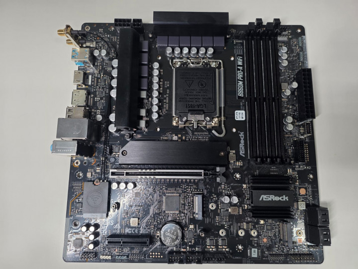 ASRock B860 Pro-A WiFi, Ekonomis untuk Intel Arrow Lake