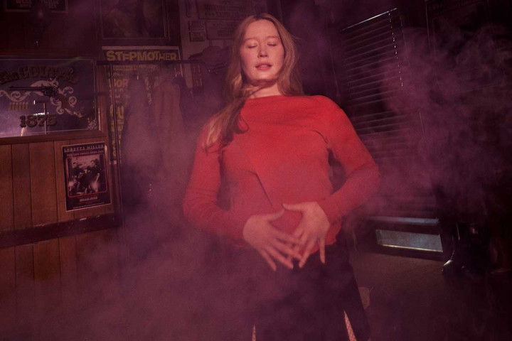 Julia Jacklin Umumkan Album Baru The Gem, Refleksi tentang Cinta, Kebebasan, dan Pencarian Diri
