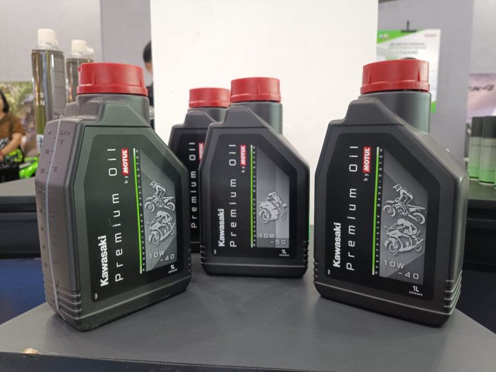 Motul Perkenalkan Oli Mesin & Chemical Khusus Kawasaki, Cek Spesifikasinya