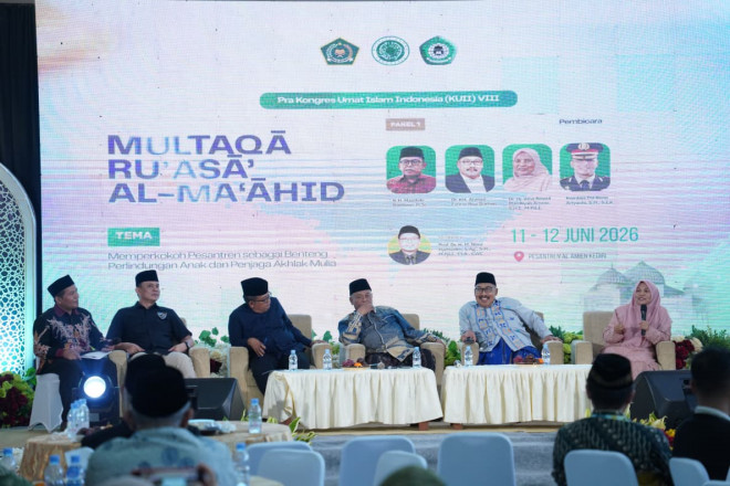 Multaqa Ru'asa' al-Ma'ahid di Pondok Pesantren Al-Amien, Kediri, Jawa Timur. 
