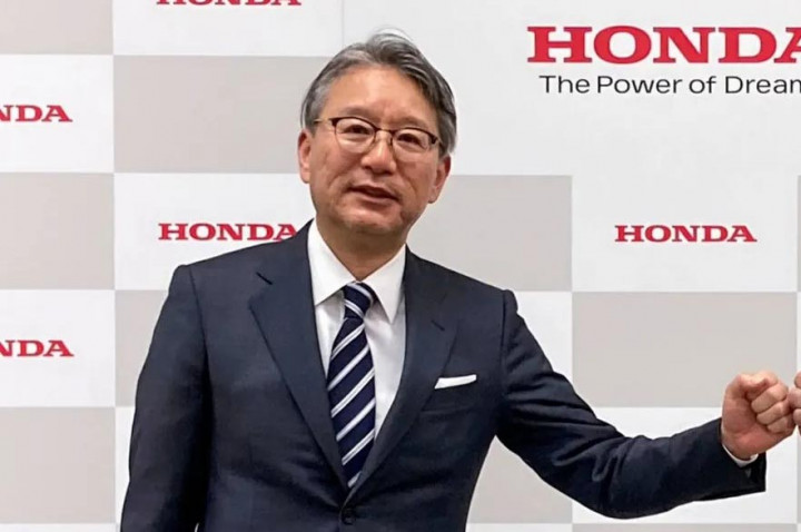 CEO Honda Didesak Mundur Oleh 'Seniornya'
