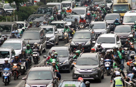 Jakarta Makin Macet, Begini Cara Berkendara Aman di Kondisi Macet
