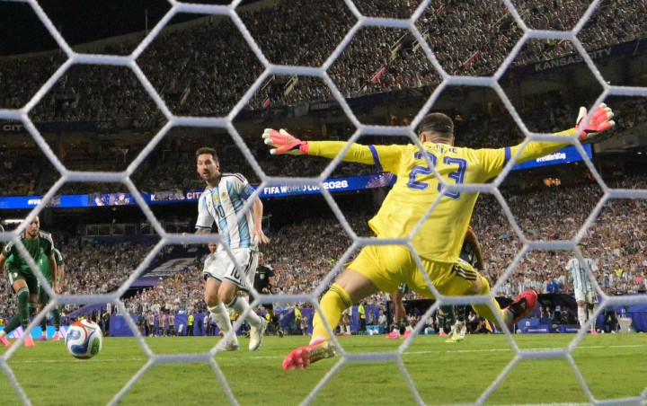 Lionel Messi Ukir Hattrick ke Gawang Aljazair, Masuk Daftar Elite Pencetak Tiga Gol di Piala Dunia