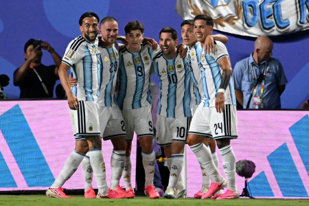 Hasil Argentina vs Aljazair: Albiceleste Menang Telak, Messi Hattrick Perdana di Piala Dunia 2026