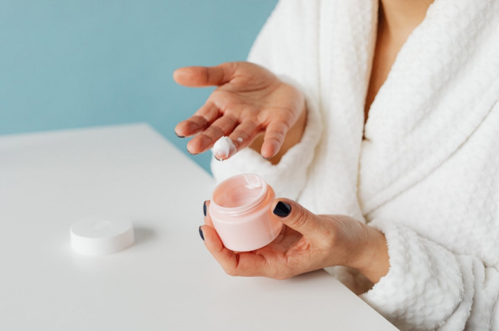 Investasi Sejak Dini! 4 Moisturizer Ramah Kantong Buat Cegah Flek Hitam
