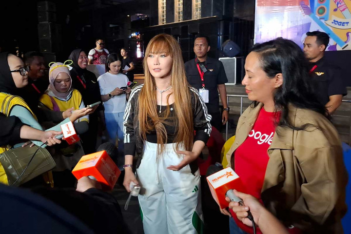Kisah Inul Daratista Bawakan Dangdut dan Ditonton PM Inggris