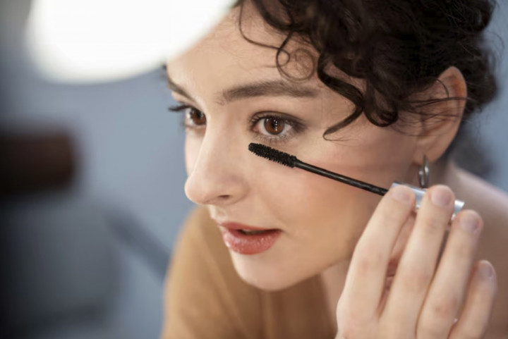 Top Berita Gaya: 5 Maskara Waterproof hingga Tren Diet No Sugar