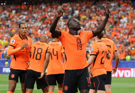 Hasil Babak Pertama Belanda vs Swedia: De Oranje Unggul Lewat Brace Brian Brobbey