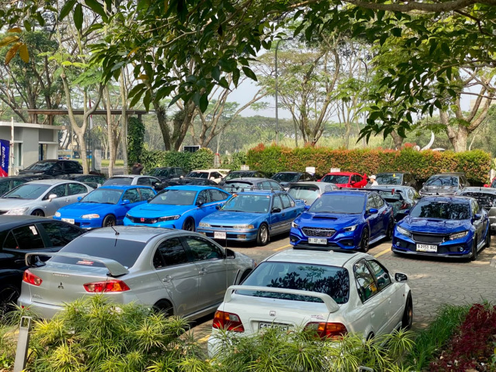 Mobil-Mobil JDM Ramaikan Jalur Jakarta-Bandung
