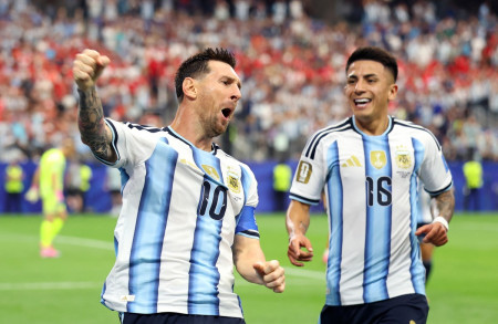Hasil Babak 1 Argentina vs Austria: Sempat Gagal Penalti, Messi Bangkit Cetak Sejarah