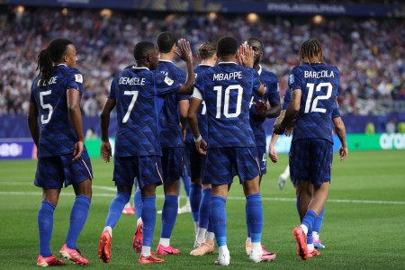 Hasil Prancis vs Irak: Laga Tertunda 2 Jam, Les Bleus Tetap Menang Meyakinkan