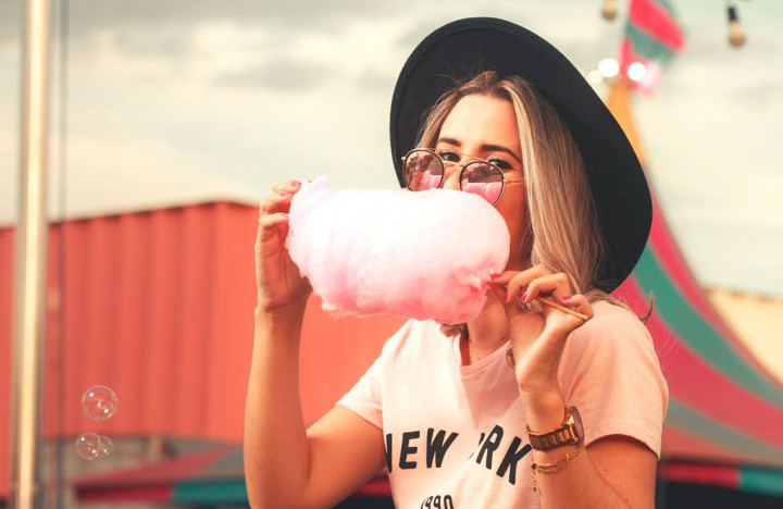 Sugar Rush Berujung Nyesel? Ini 5 Tanda Kamu Sudah Kebanyakan Makan Manis