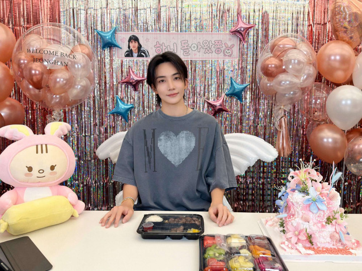 Jeong-han SEVENTEEN Resmi Selesai Wajib Militer, Langsung Sapa CARAT