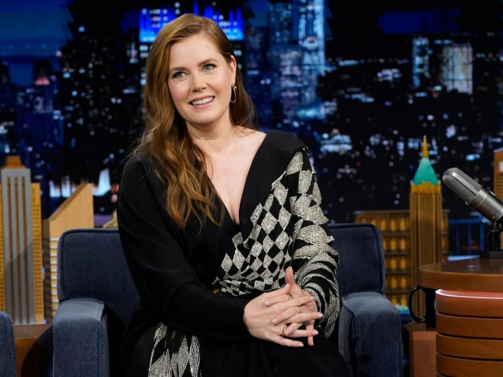 Cerita Amy Adams Selamatkan Korban Penusukan Berkat Peran di Drama Medis