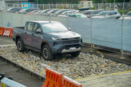Generasi Ke-9 Toyota Hilux Masuk Indonesia, Pakai Mesin 1GD-FTV