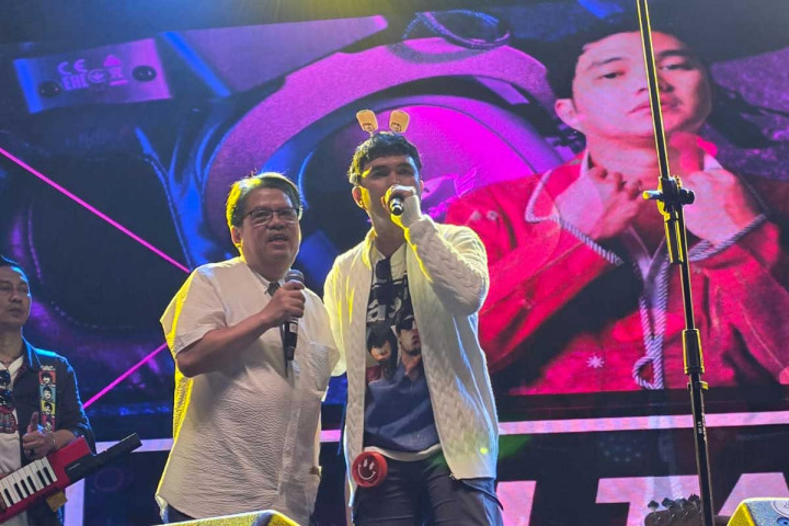 Reyharp Membawa Warna Baru dalam Repertoar Oasis Bersama Aldi Taher di COMAFEST 2026