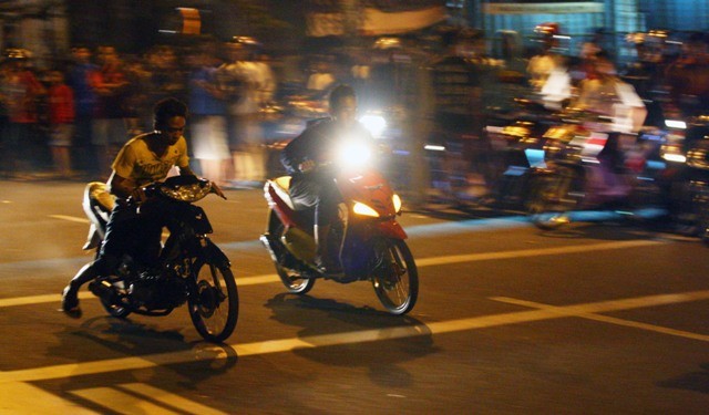 Apakah Ngebut Bikin Bensin Sepeda Motor Lebih Boros