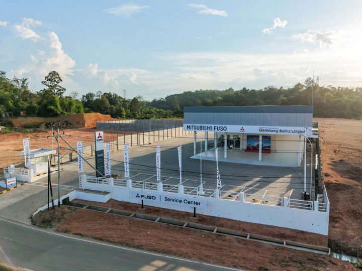 Bengkel Resmi Fuso Service Center Sandai Perkuat Layanan Purna Jual di Kalimantan Barat