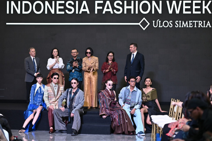 Memasuki penyelenggaraan ke-14, ajang ini mengangkat Provinsi Sumatera Utara sebagai Official Theme, menghadirkan kekayaan ulos, budaya, serta kreativitas daerah. Dok. IFW 2026