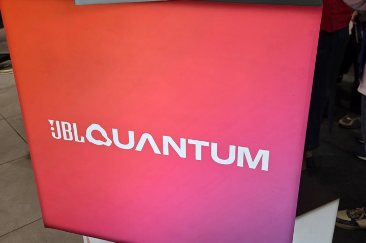 JBL Luncurkan Headset Gaming Quantum 950, 650, dan 250 di Indonesia
