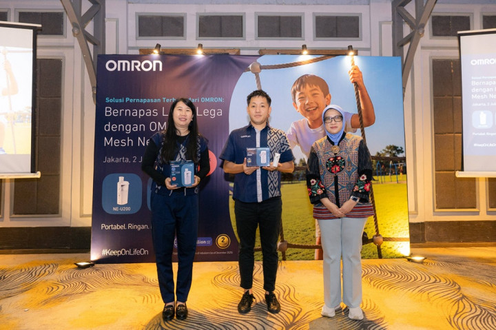 Omron Luncurkan Nebulizer NE-U300, Alat Terapi Pernapasan Portable dengan USB-C dan Mesh Technology