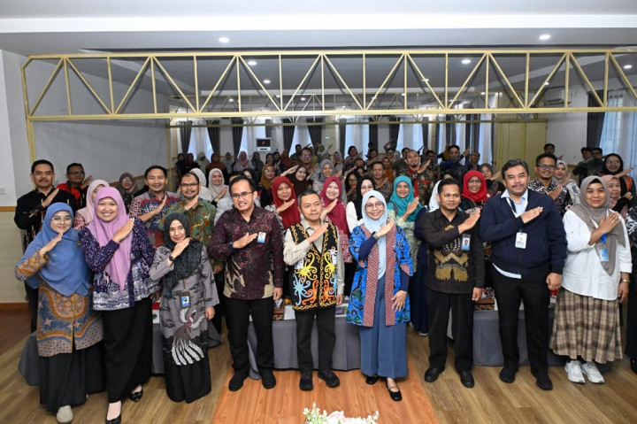 Dialog di Samarinda, Wamendikdasmen Tegaskan Perlindungan Guru Honorer dan Sekolah Inklusif